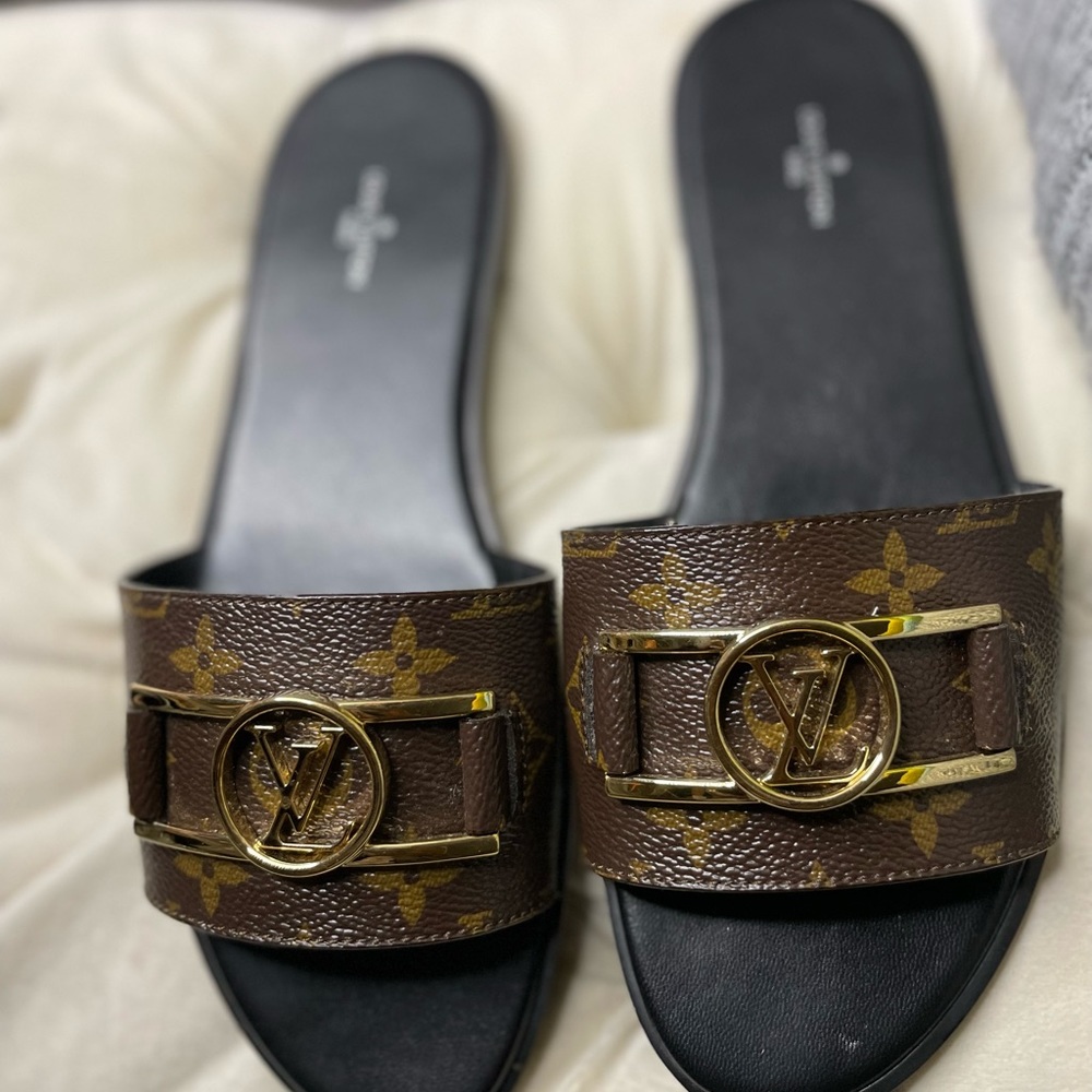 Louis Vuitton Brown Monogram Lock It Flat Mule Slide Size 40 1A64MN